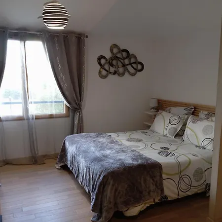 Homgaia D'hotes לינה וארוחת בוקר