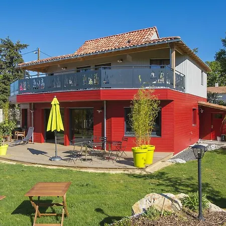 Homgaia D'hotes Bed & Breakfast 3*