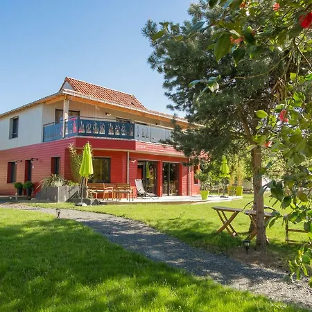 Homgaia D'hotes Bed & Breakfast 3*